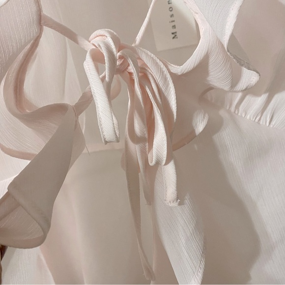 Tied Sheer Blouse. NWT - Picture 5 of 10